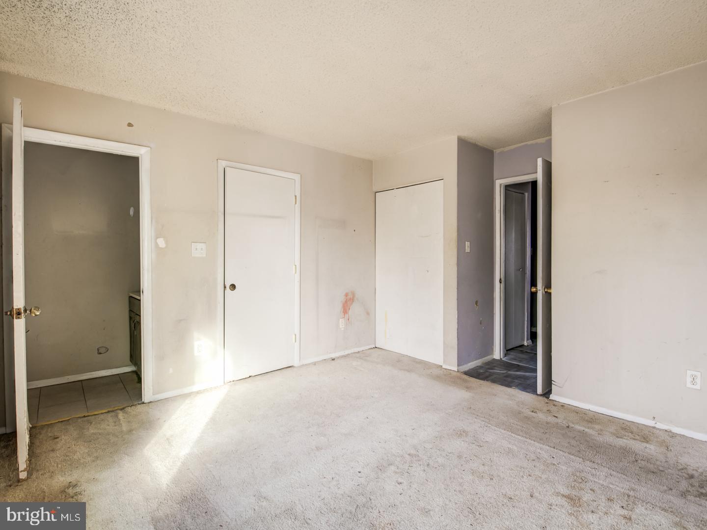 SOUTHGATE - Residential