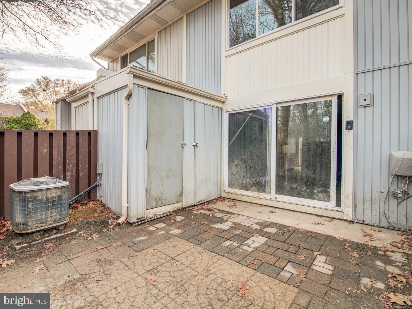 SOUTHGATE - Residential