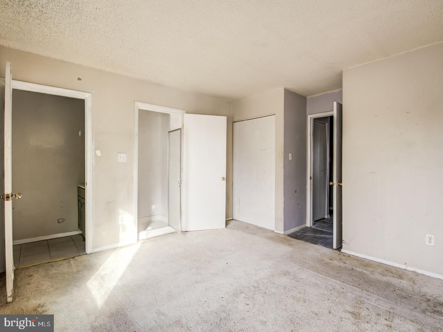 SOUTHGATE - Residential