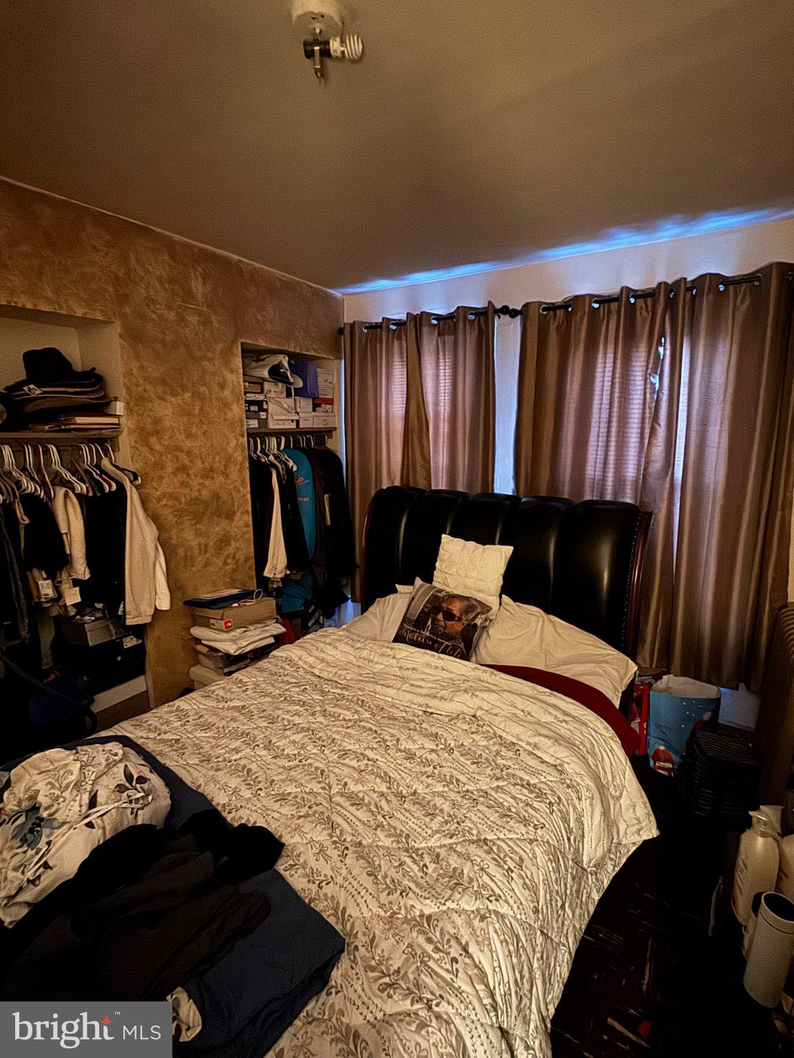 WEST PHILADELPHIA - Residential