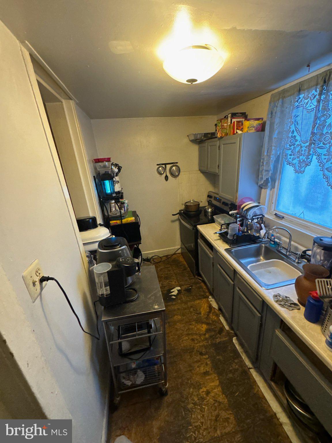 WEST PHILADELPHIA - Residential