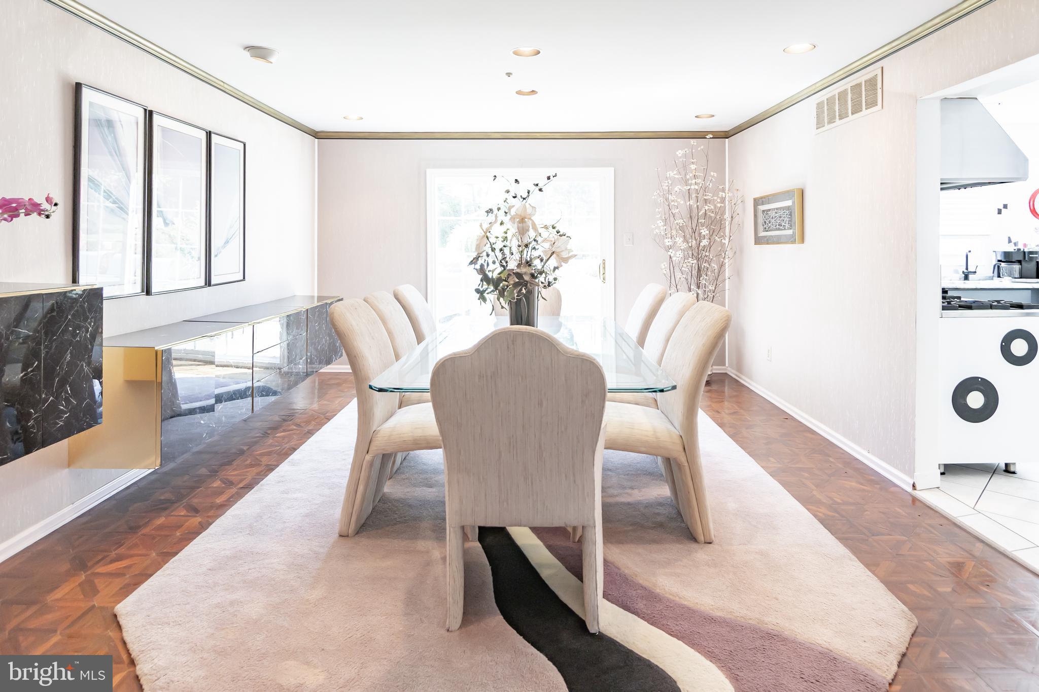 HAMPTONTOWNE - Residential