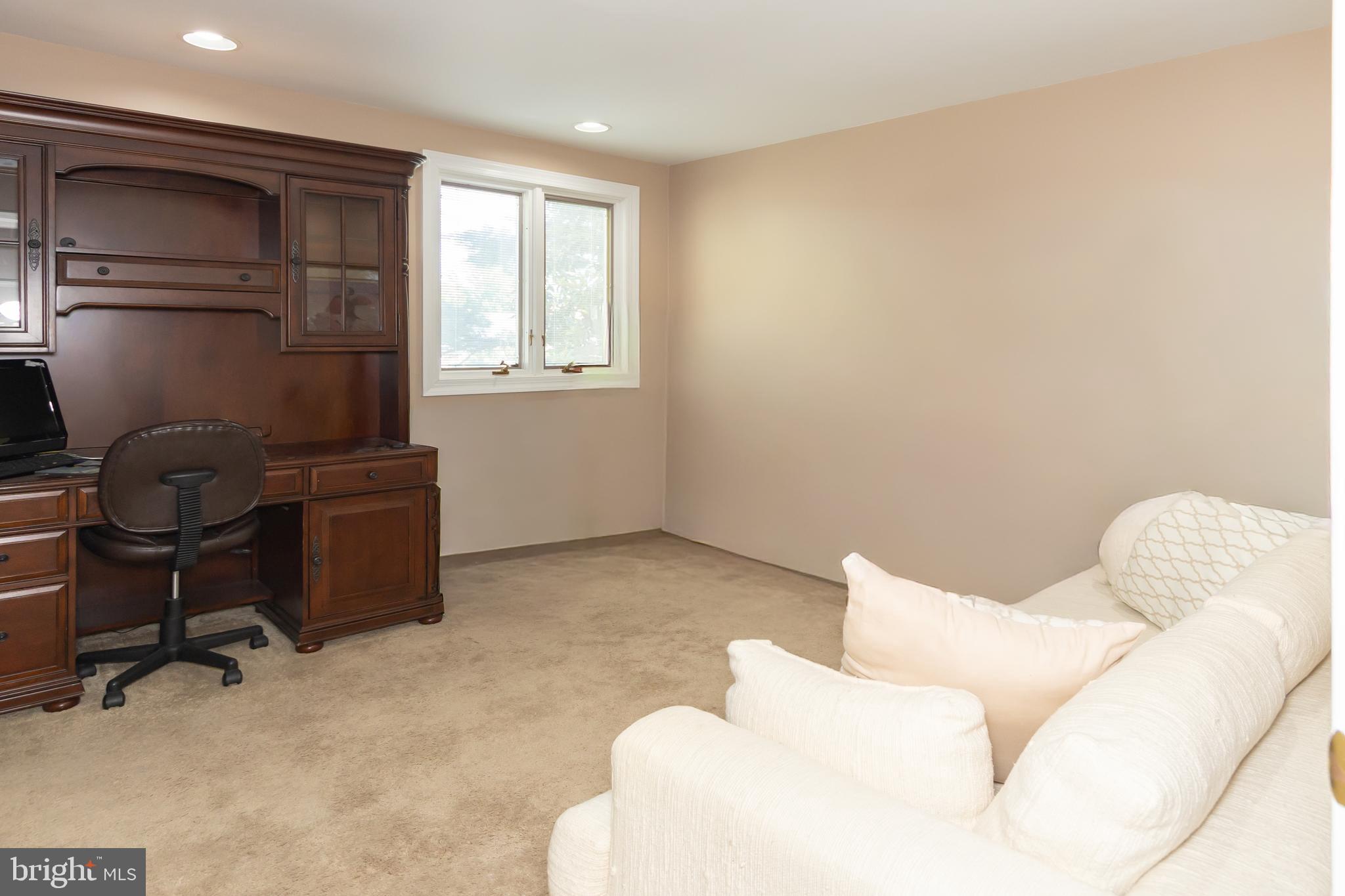 HAMPTONTOWNE - Residential