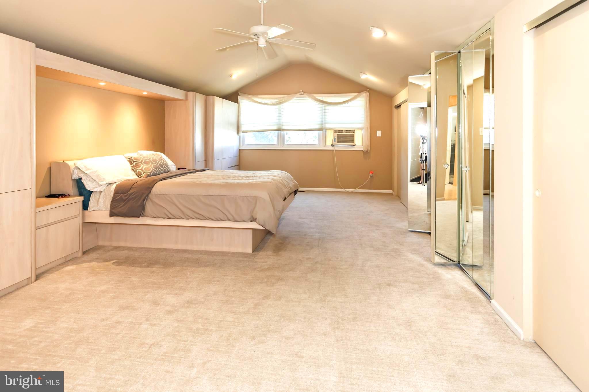 HAMPTONTOWNE - Residential
