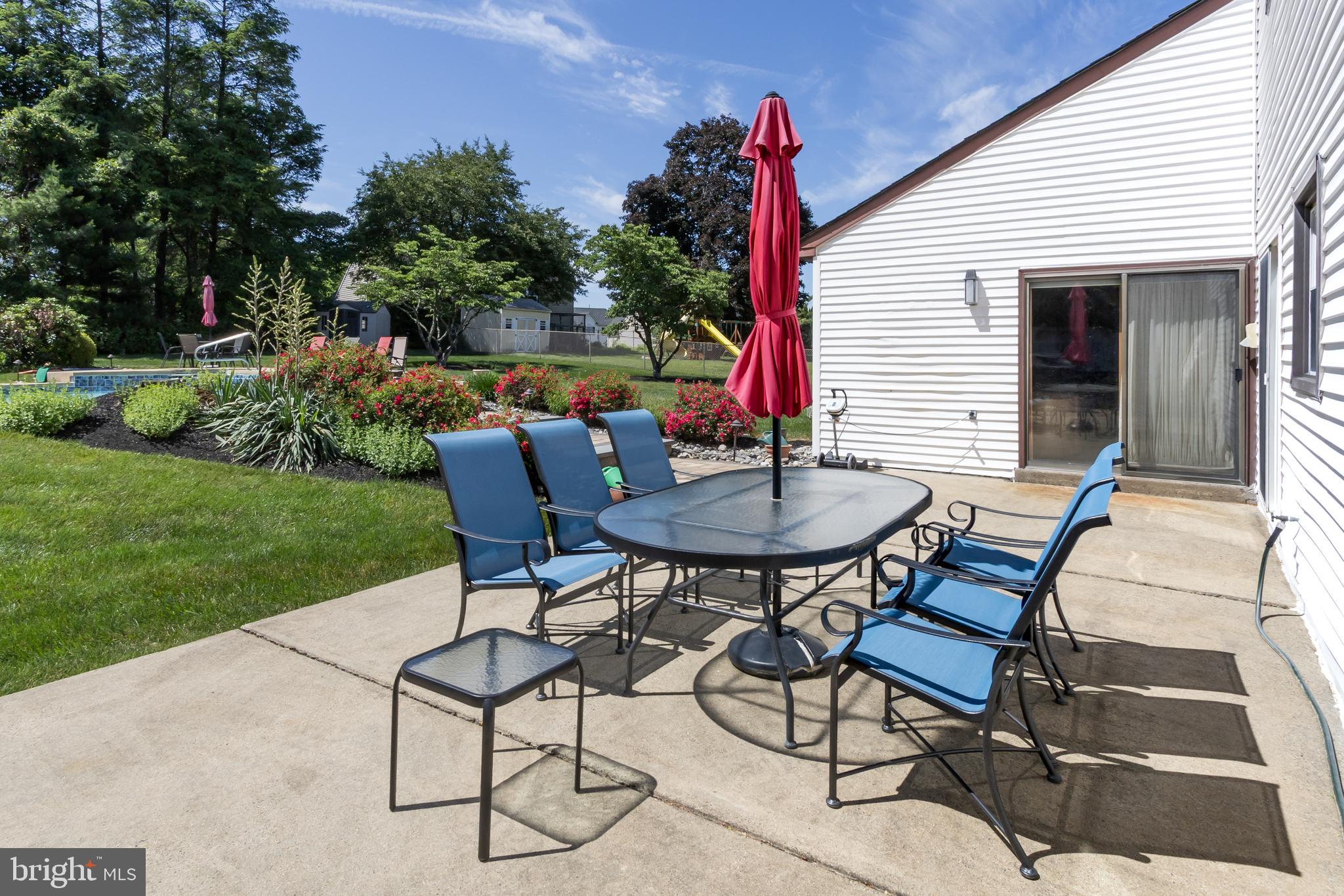 HAMPTONTOWNE - Residential