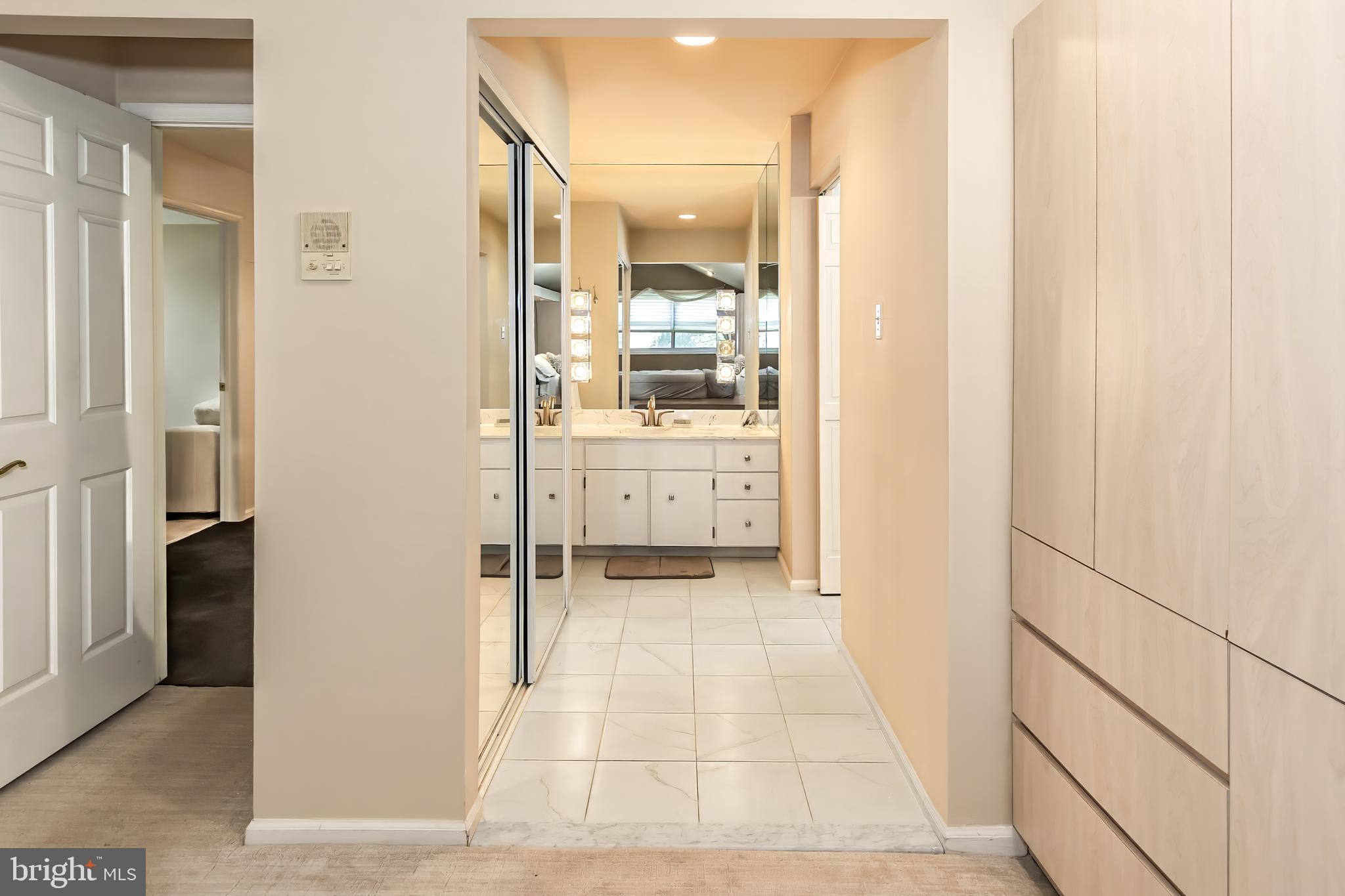 HAMPTONTOWNE - Residential
