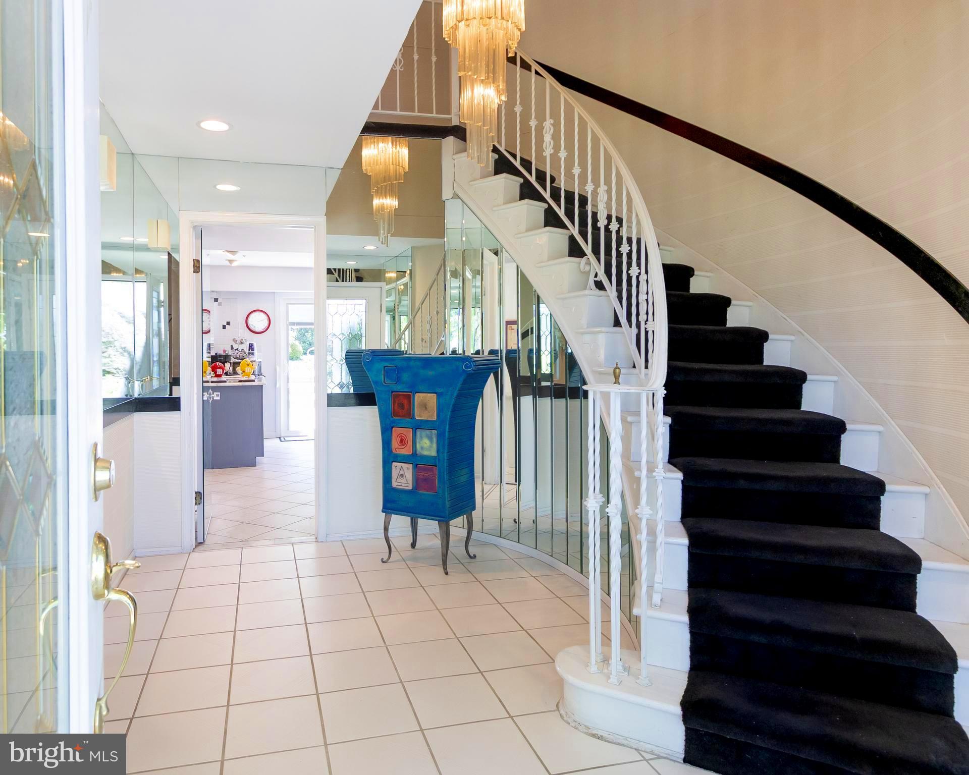 HAMPTONTOWNE - Residential