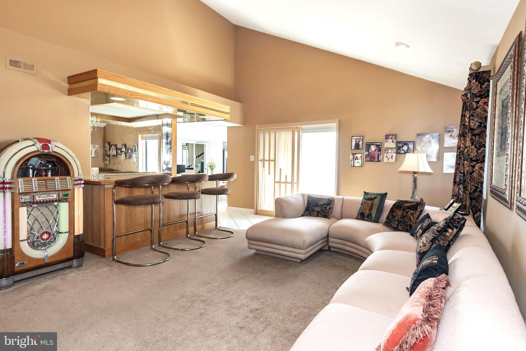 HAMPTONTOWNE - Residential