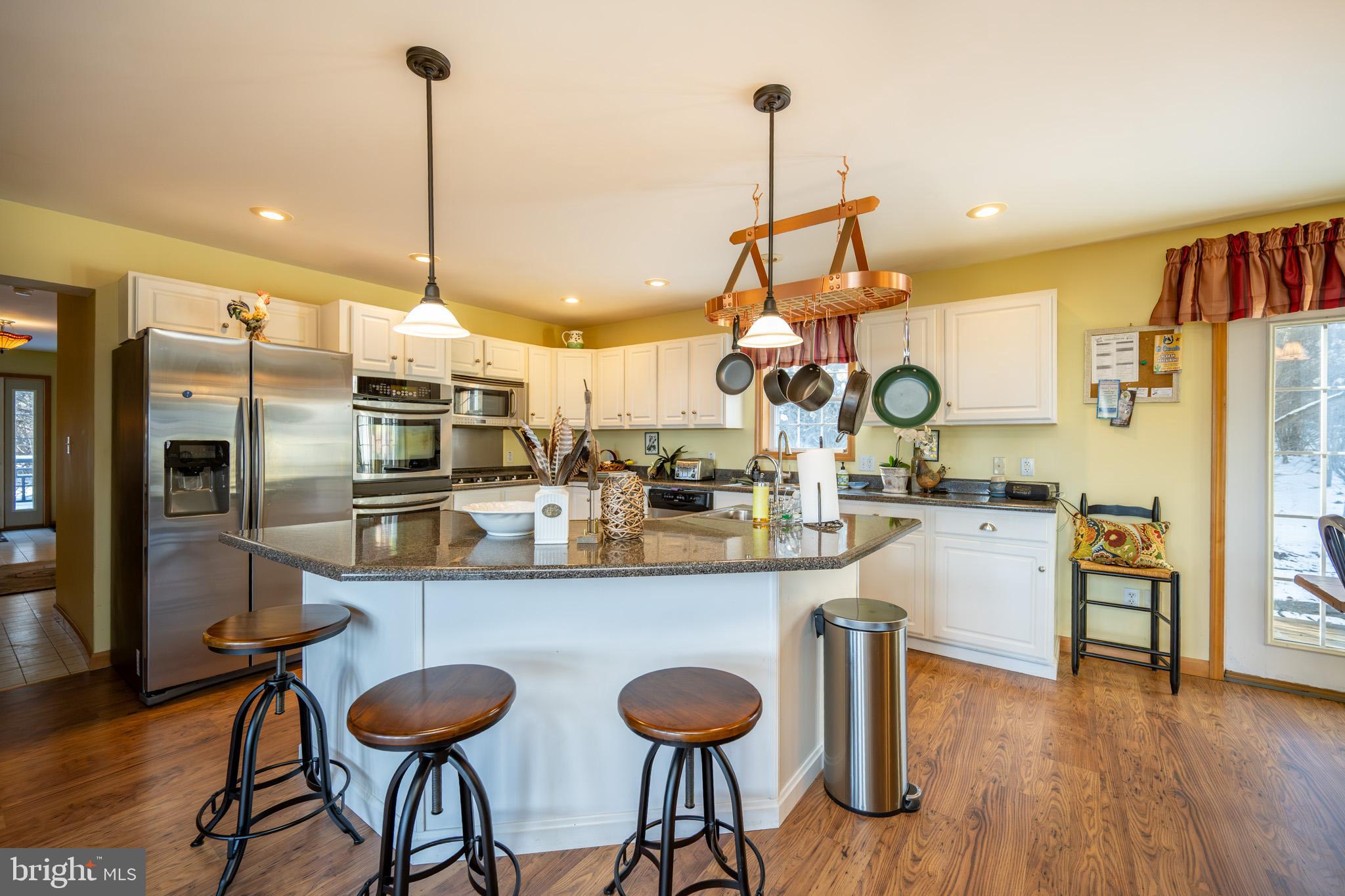 CHESTNUT GROVE - Residential