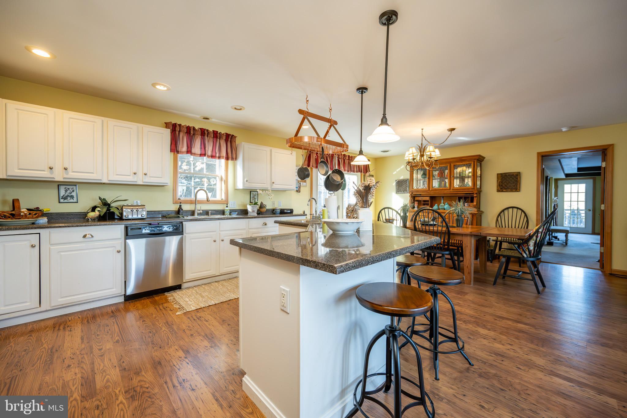 CHESTNUT GROVE - Residential