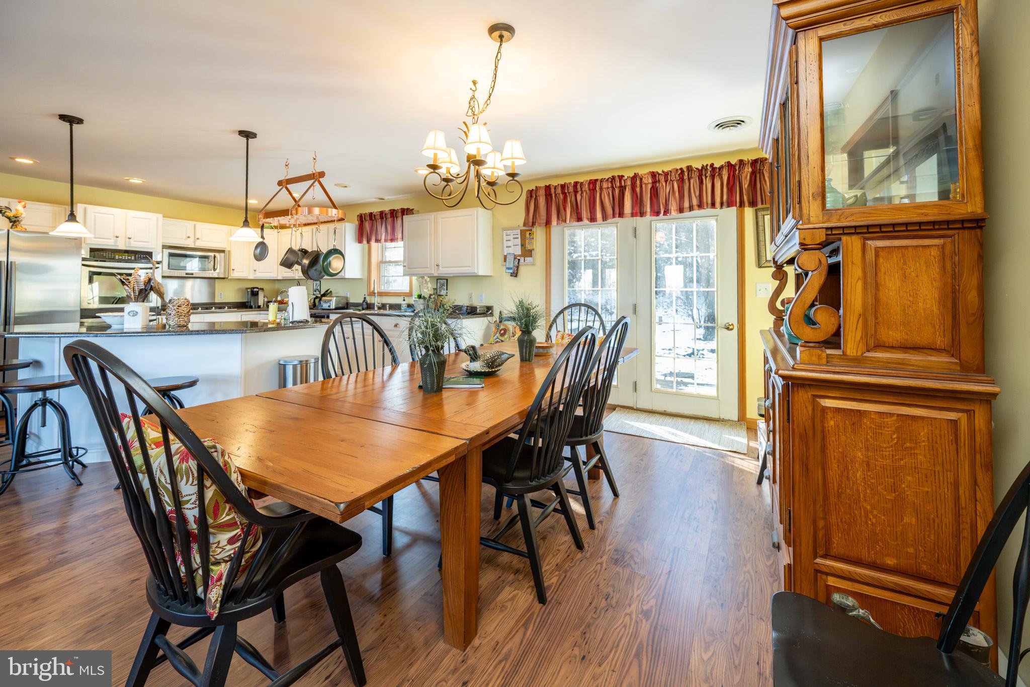 CHESTNUT GROVE - Residential