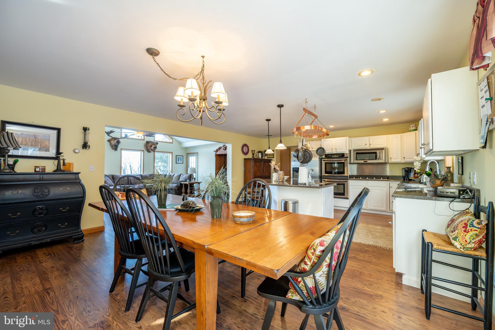 CHESTNUT GROVE - Residential