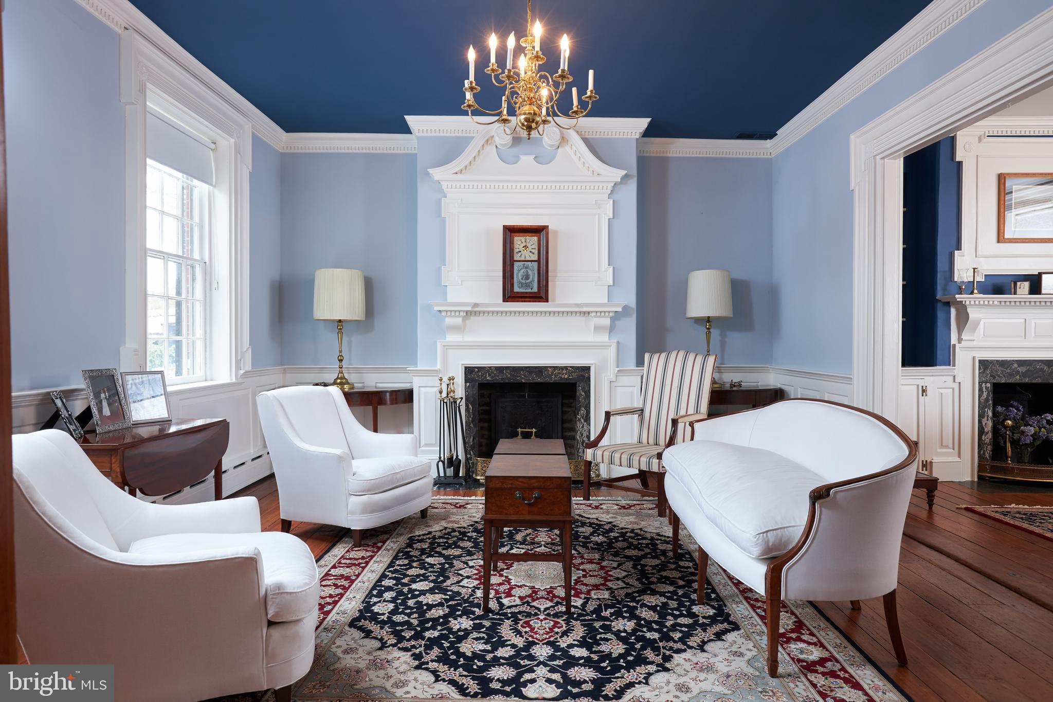 OLD TOWN ALEXANDRIA - Residential