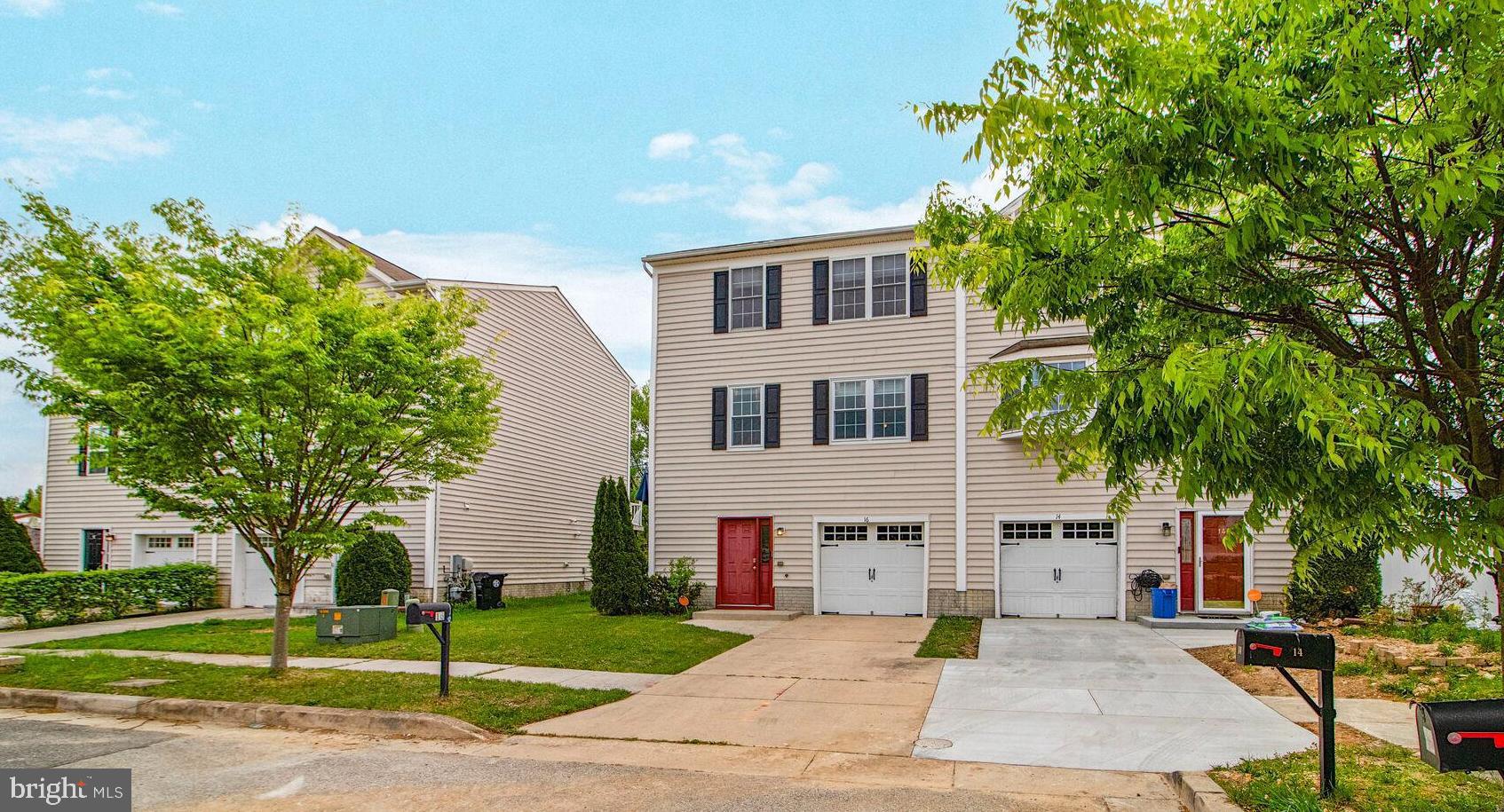 KARENDALE PLACE - Residential