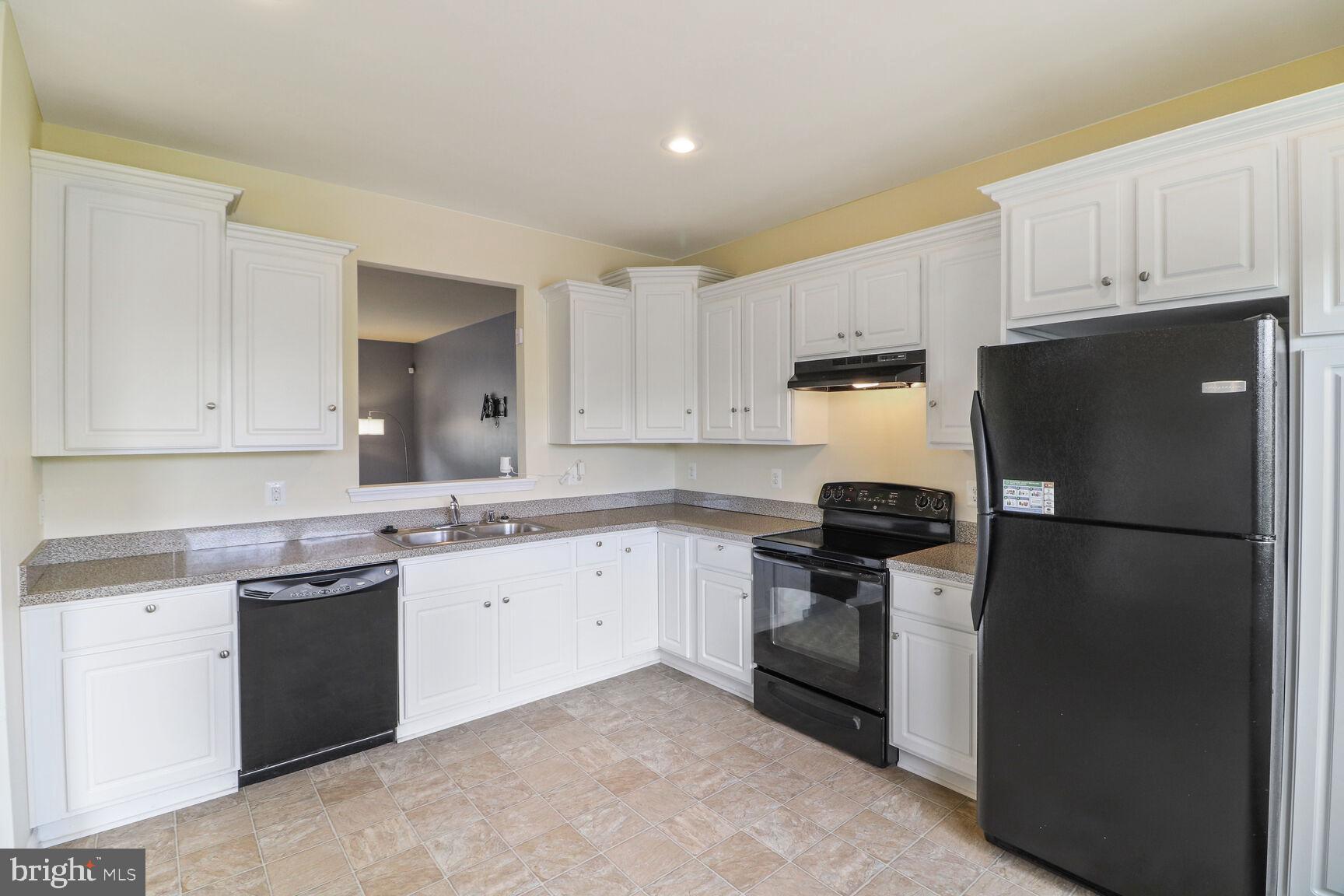 KARENDALE PLACE - Residential
