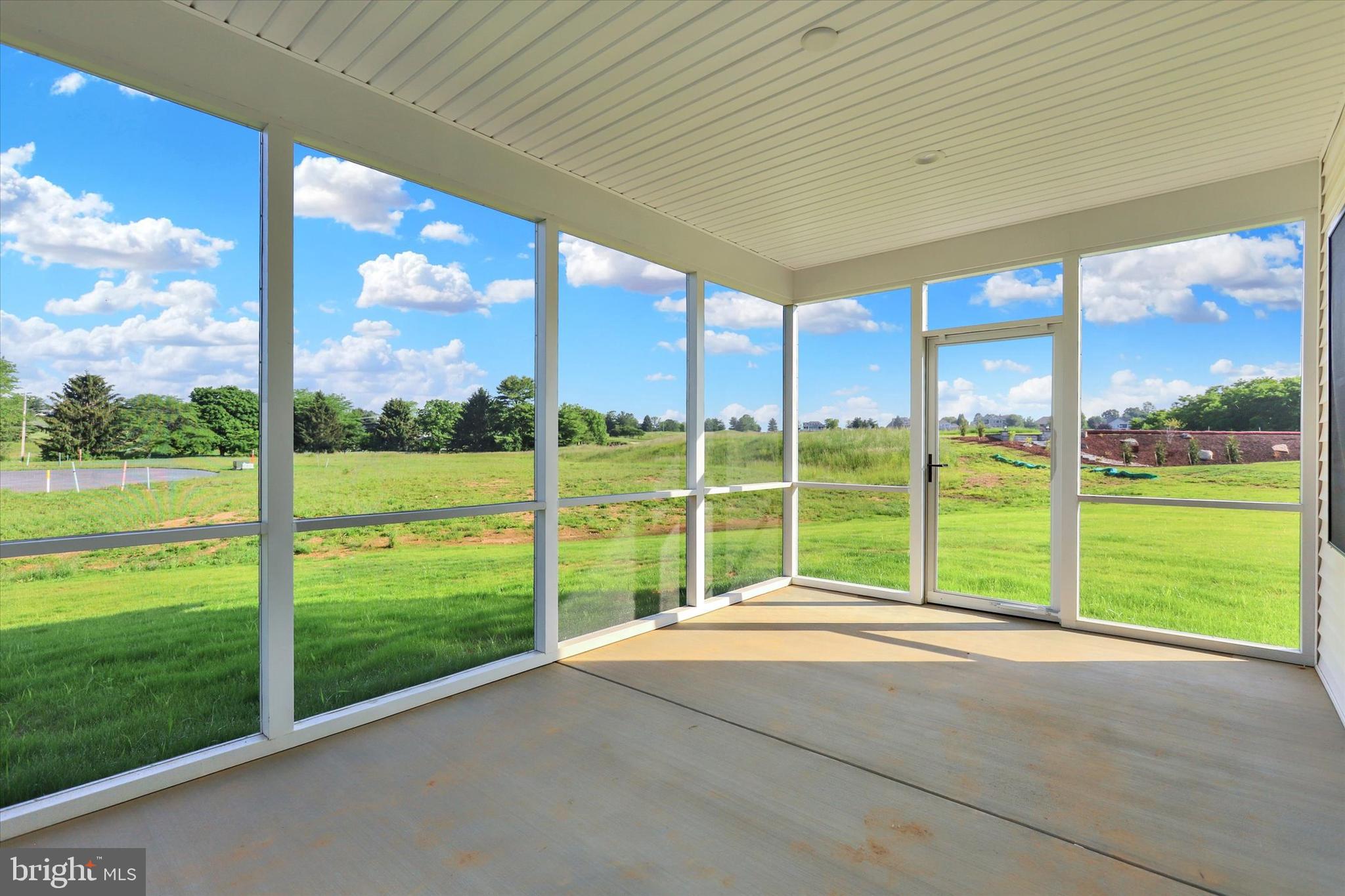 PENN NATIONAL GOLF COURSE COMMUNITY - Residential
