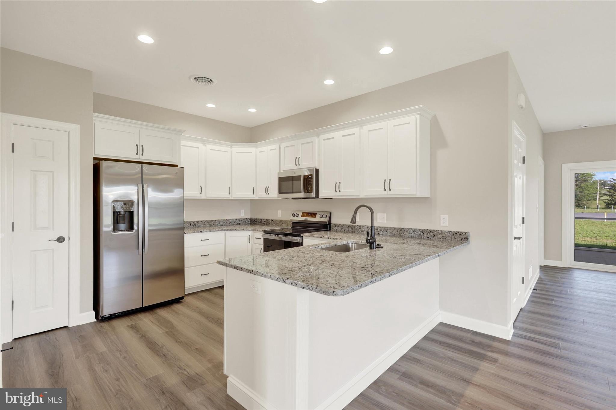 PENN NATIONAL GOLF COURSE COMMUNITY - Residential