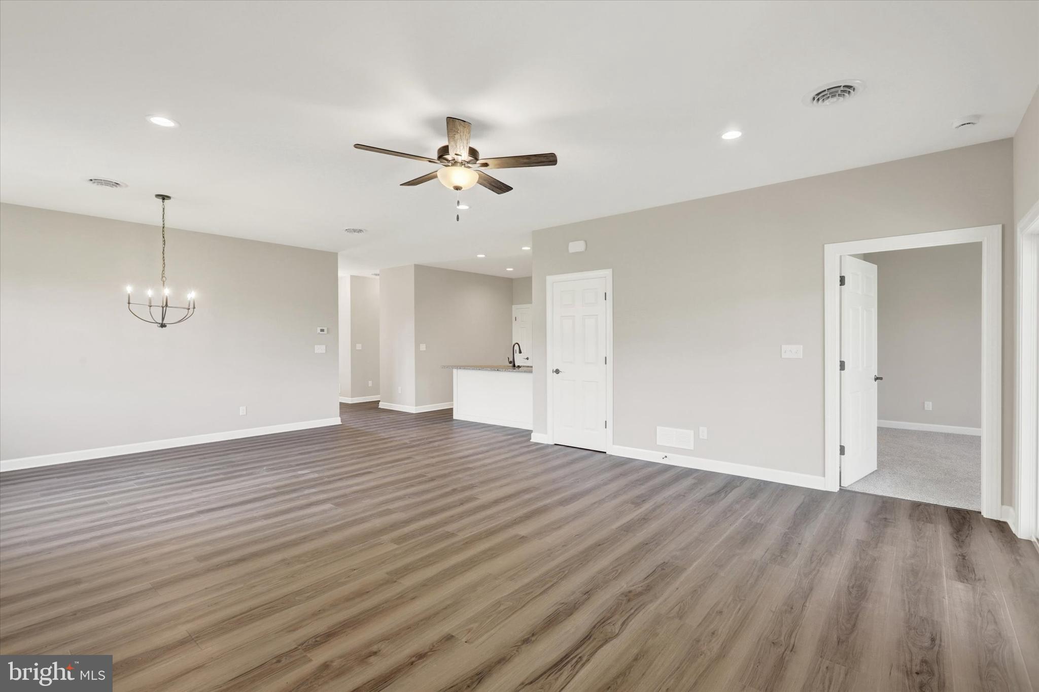PENN NATIONAL GOLF COURSE COMMUNITY - Residential