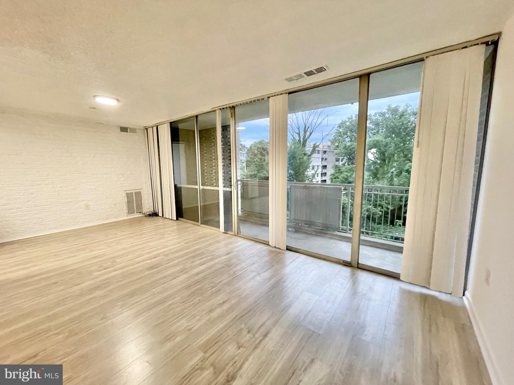 PRESIDENTIAL PARK - Residential