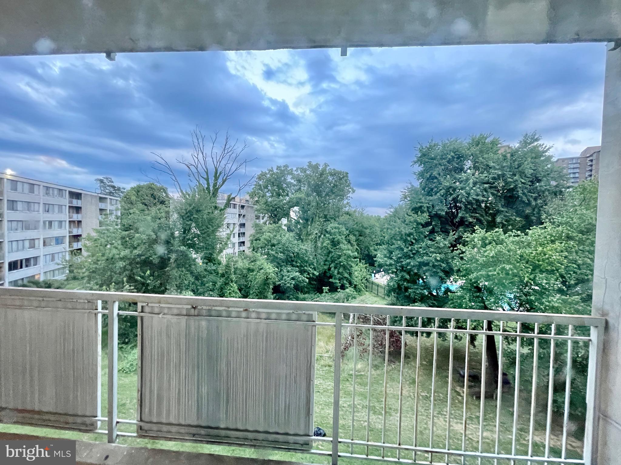 PRESIDENTIAL PARK - Residential