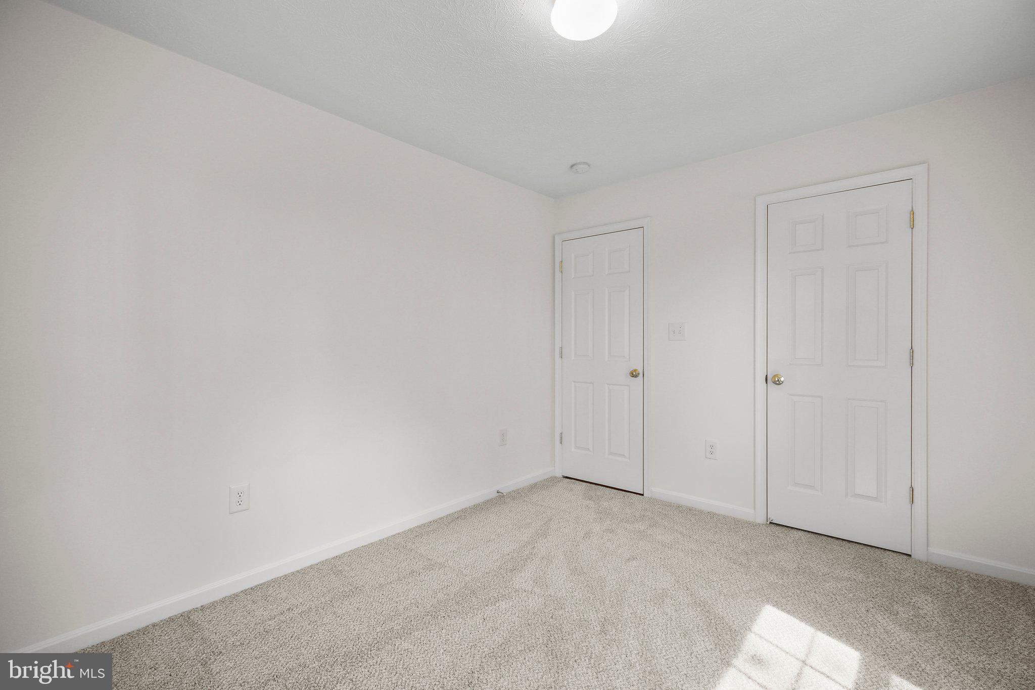 LAKE LAND OR - Residential