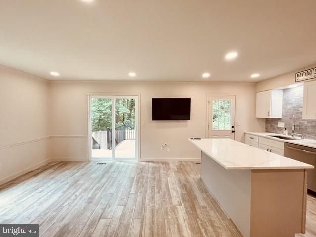 SANDY SPRING VILLAGE - Residential