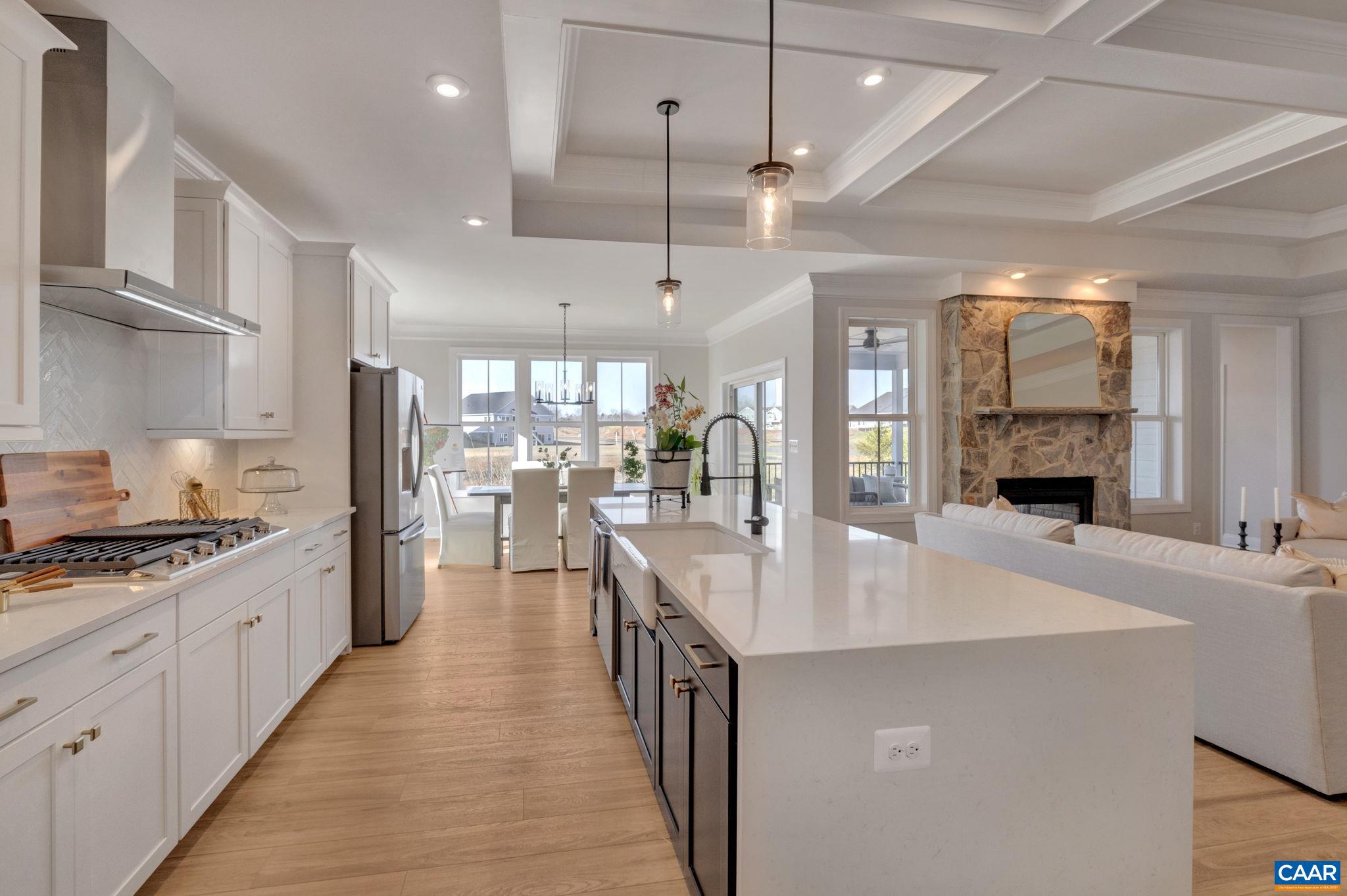 SPRING CREEK - Residential