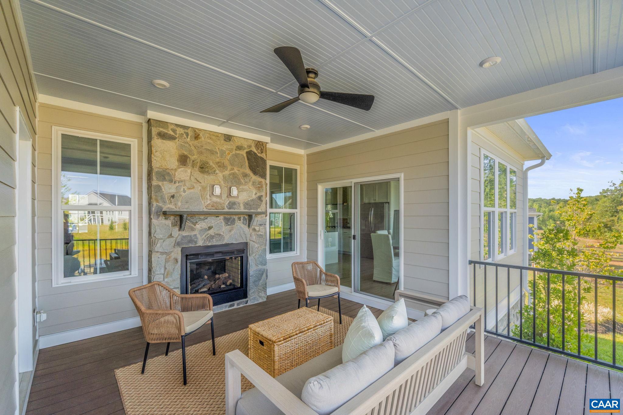 SPRING CREEK - Residential