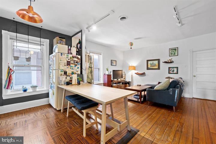 WEST PHILADELPHIA - Commercial Sale