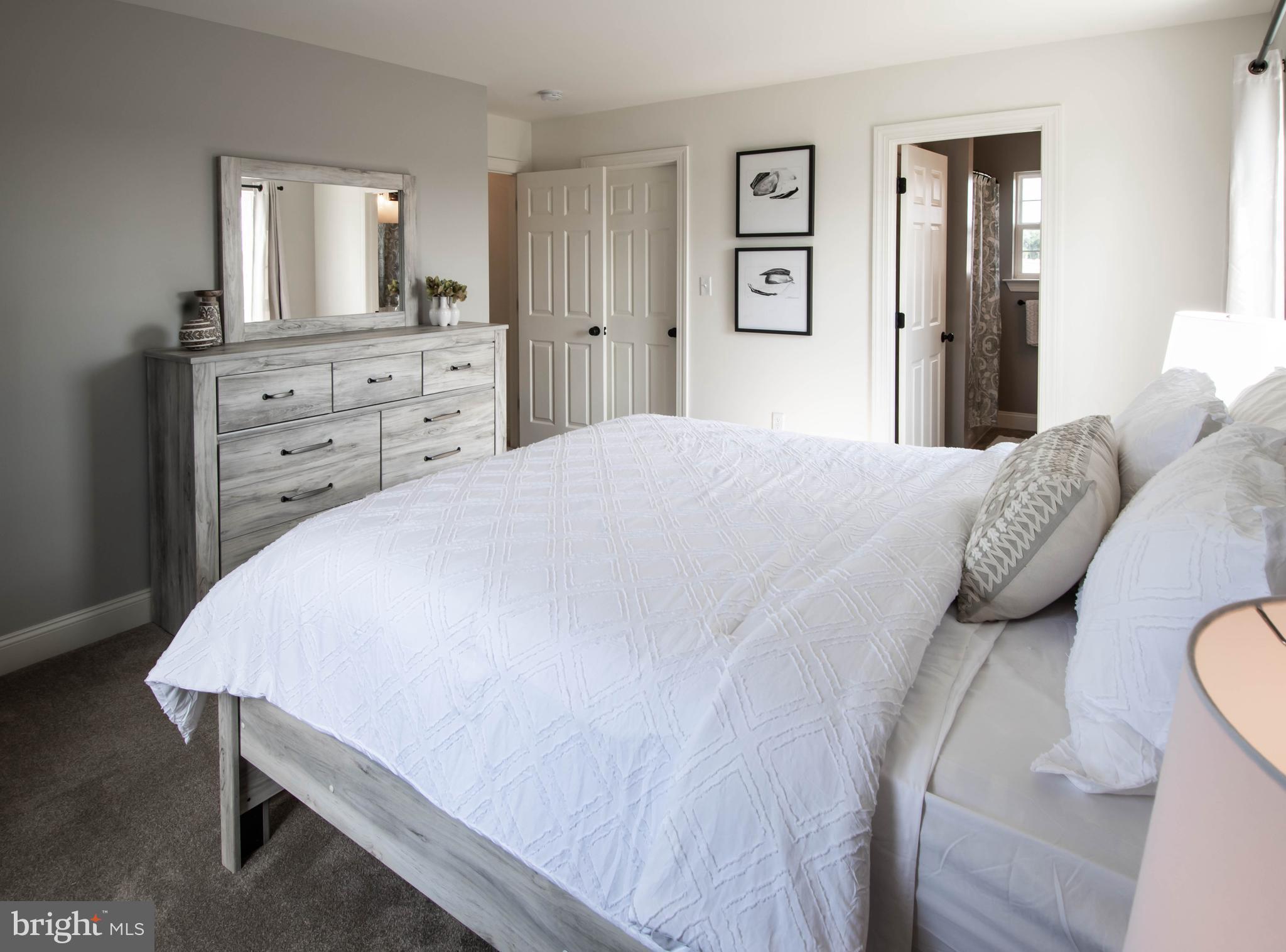 MEADOW LANE FARMS - Residential