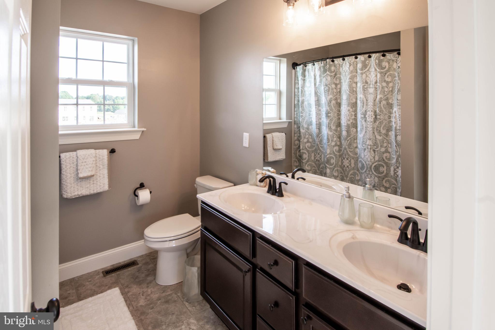 MEADOW LANE FARMS - Residential