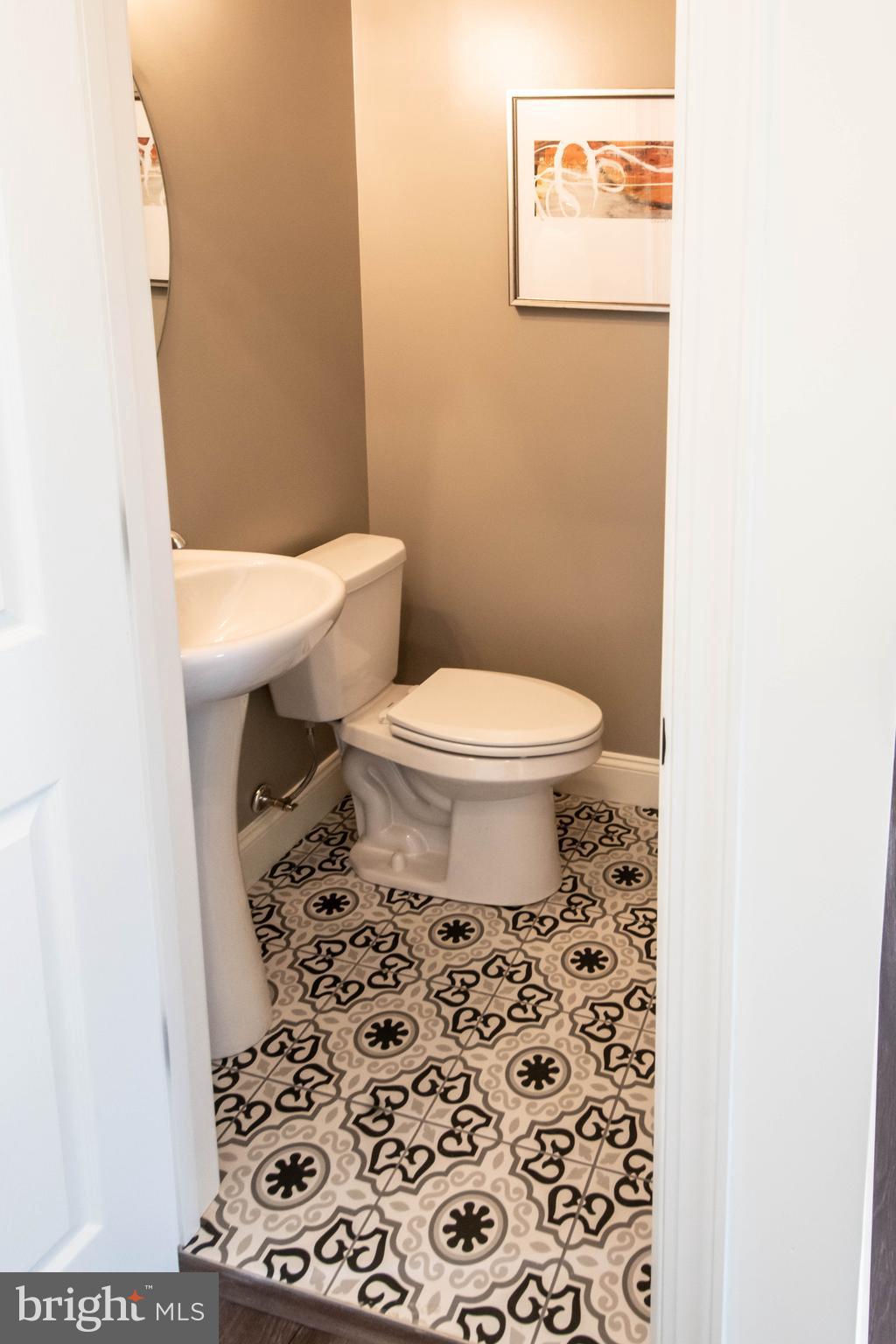 MEADOW LANE FARMS - Residential