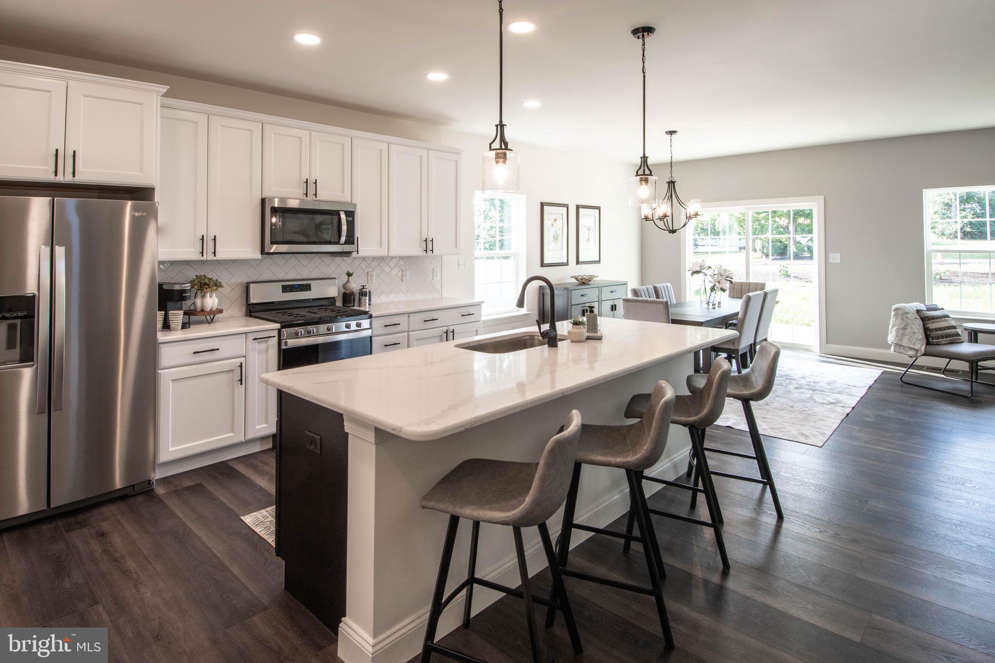 MEADOW LANE FARMS - Residential
