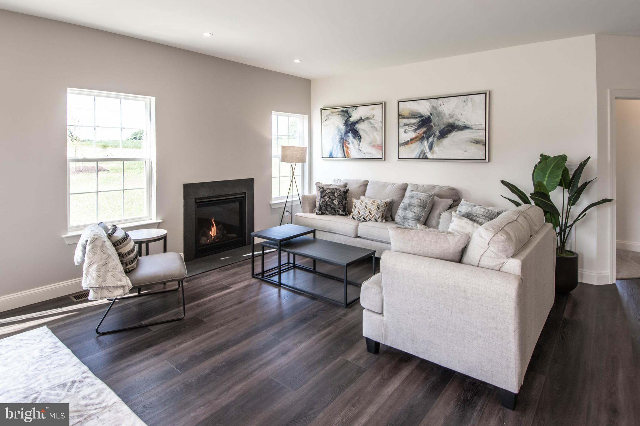 MEADOW LANE FARMS - Residential