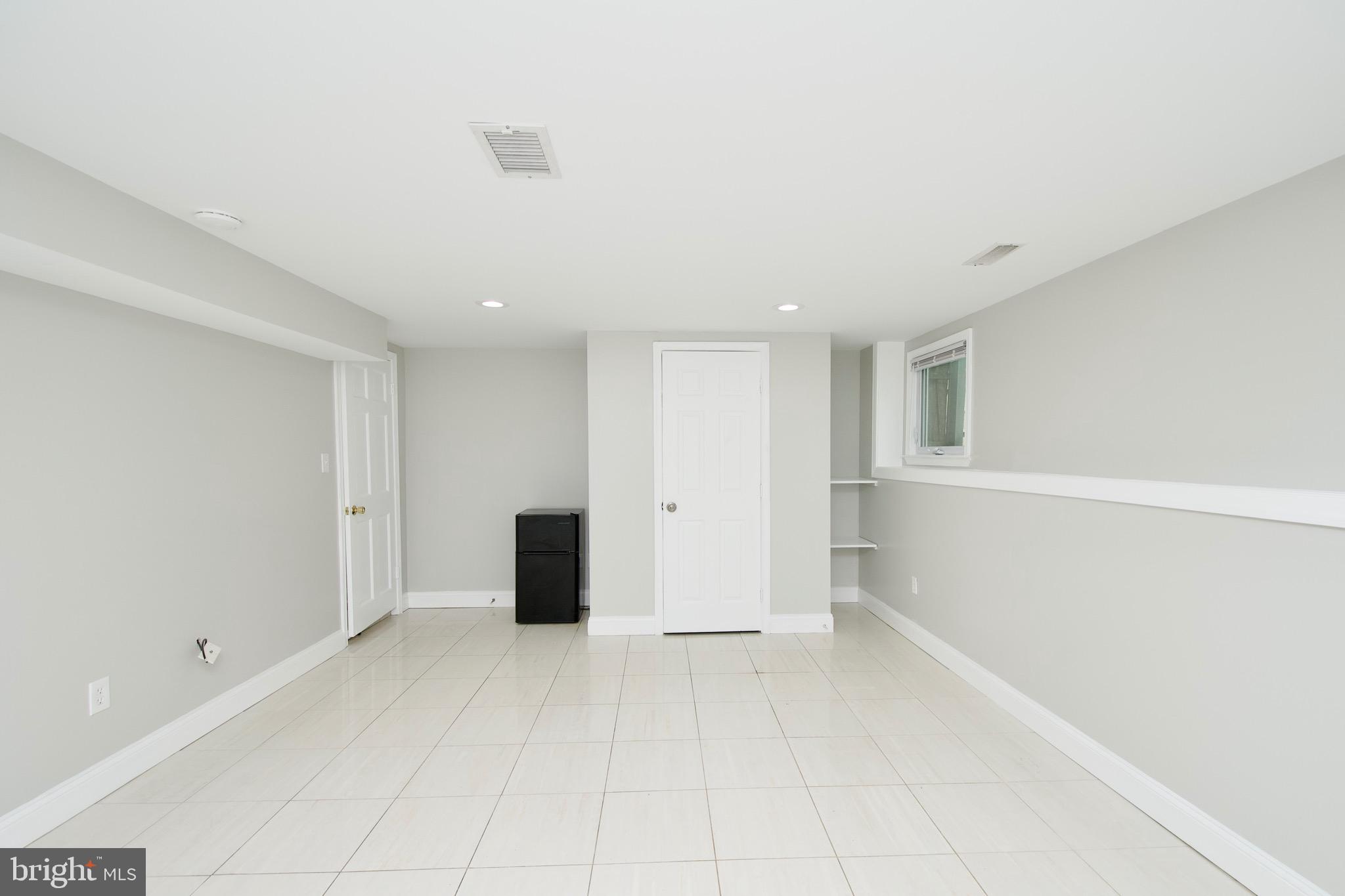 BUCKNELL HEIGHTS - Residential Lease