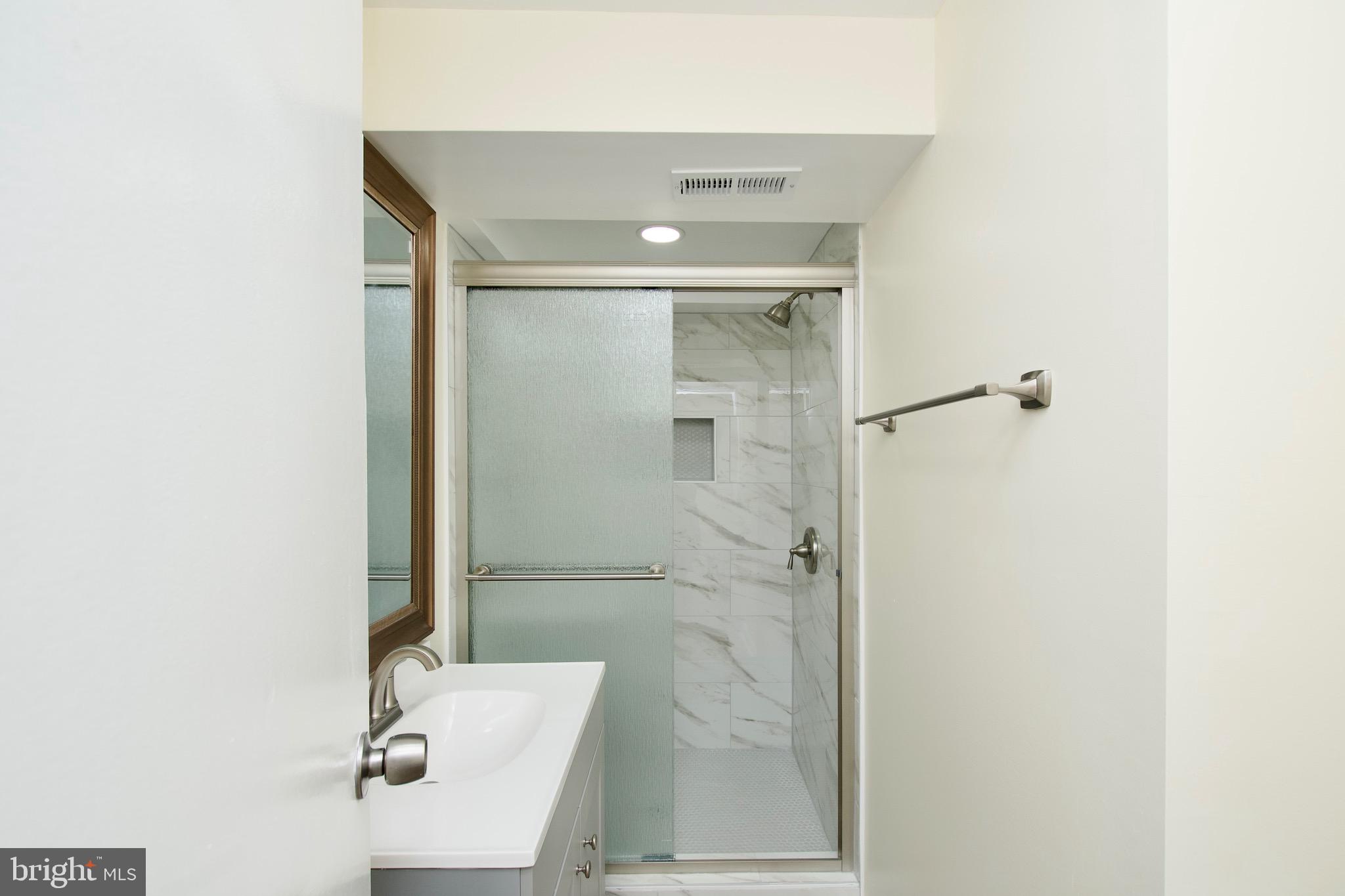 BUCKNELL HEIGHTS - Residential Lease