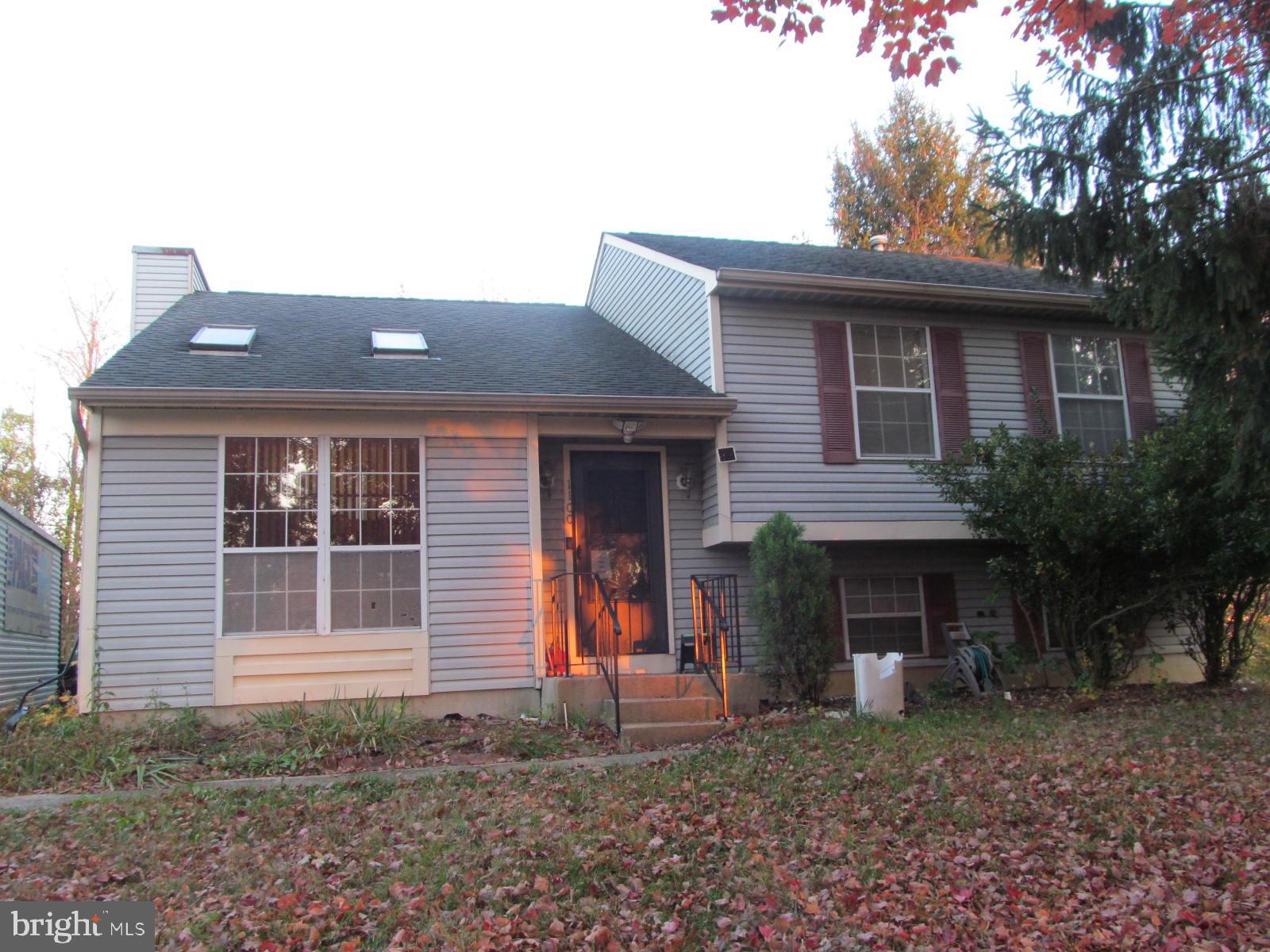 This home is a fixer upper but has good bones!!
Split level home in Greenwood Manor, Community is quite with tree lined roads, this home is on a cul-de-sac. The Home is two levels with a finished basement, Four bedrooms and three full baths.
This home has skylights and recessed lighting. The roof is only three years young!!
There is a gas fireplace and a large laundry room in the basement, along with a large rec room and door to the huge flat back yard. Upper deck off the main level.
The home has a large living room upon entry & then you can go up to the kitchen & bedrooms (The primary suite has its own bathroom) or down to the basement area with another bedroom which could serve as a kids playroom, exercise room or office, along with a bathroom, a large rec room and a large laundry room.
The home is close to the new Maryland capital region Medical Center, & Prince Georges community college. Close to lots of shopping in the area and public transportation, convenient to metro too!