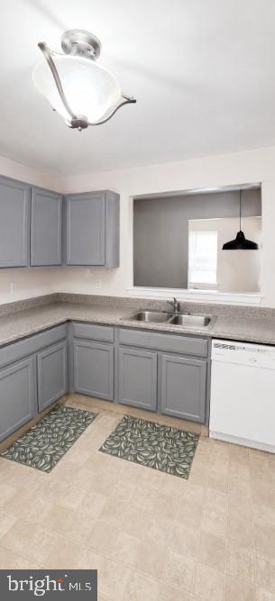 MIDDLETOWN VILLAGE - Residential