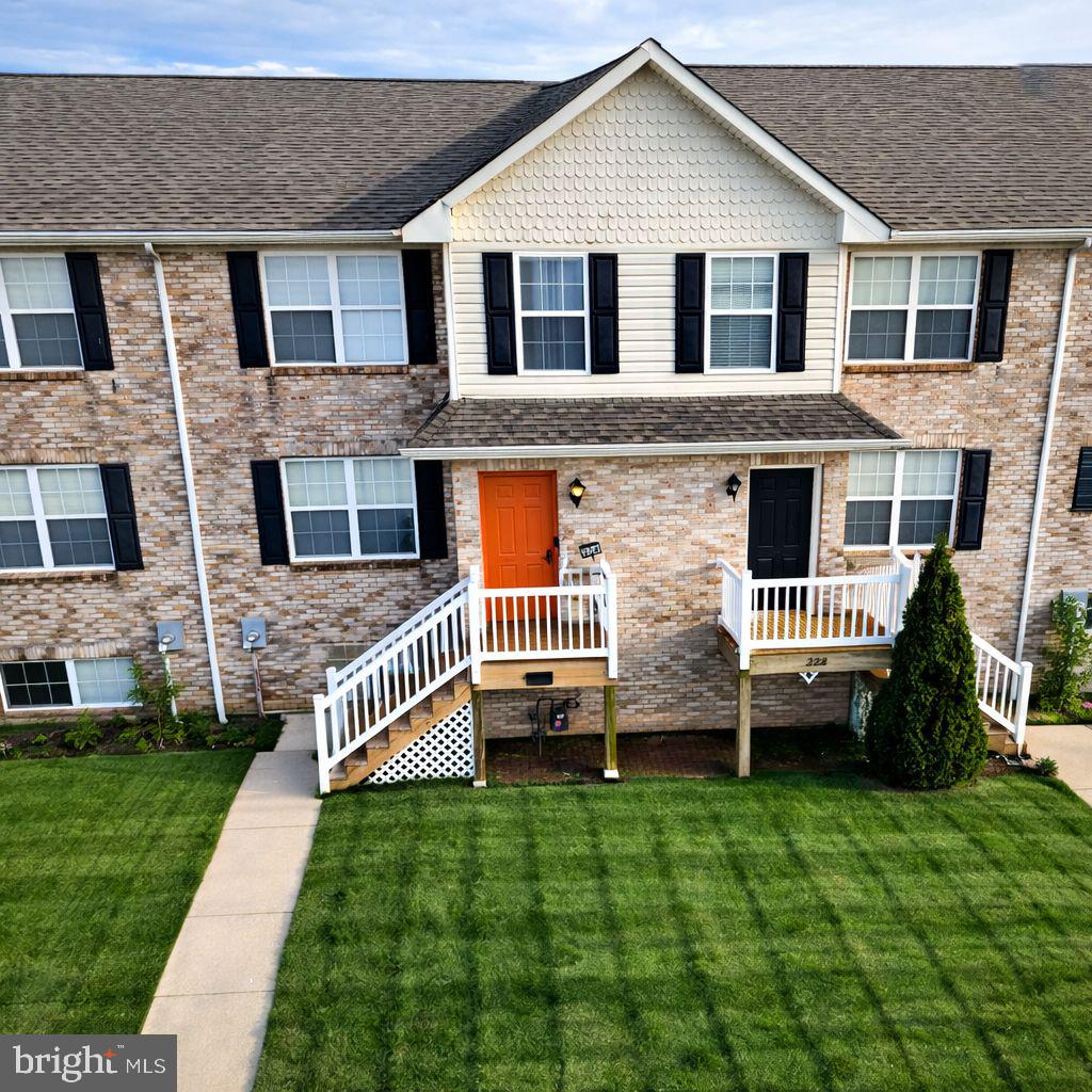 More photos coming soon! This well-maintained 3-bedroom, 2.5-bath townhome offers comfort, functionality, and great value. The main level features a spacious living room perfect for everyday living, along with an eat-in kitchen that includes a dedicated dining area—ideal for both casual meals and entertaining. 
Upstairs, you’ll find a private primary suite complete with its own full bathroom, along with two additional bedrooms and a full hall bath, providing plenty of space for family, guests, or a home office setup. 
With its turnkey condition, this home is truly move-in ready—just bring your belongings and start enjoying your new space from day one. Some images in this listing have been virtually staged to demonstrate possible design ideas, improvements, or room potential.