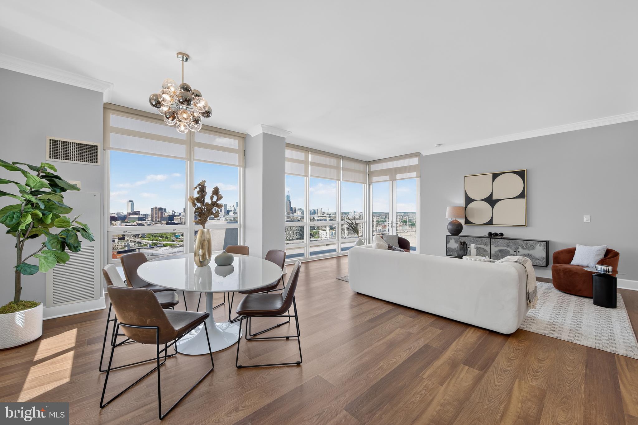 WATERFRONT SQUARE - Residential
