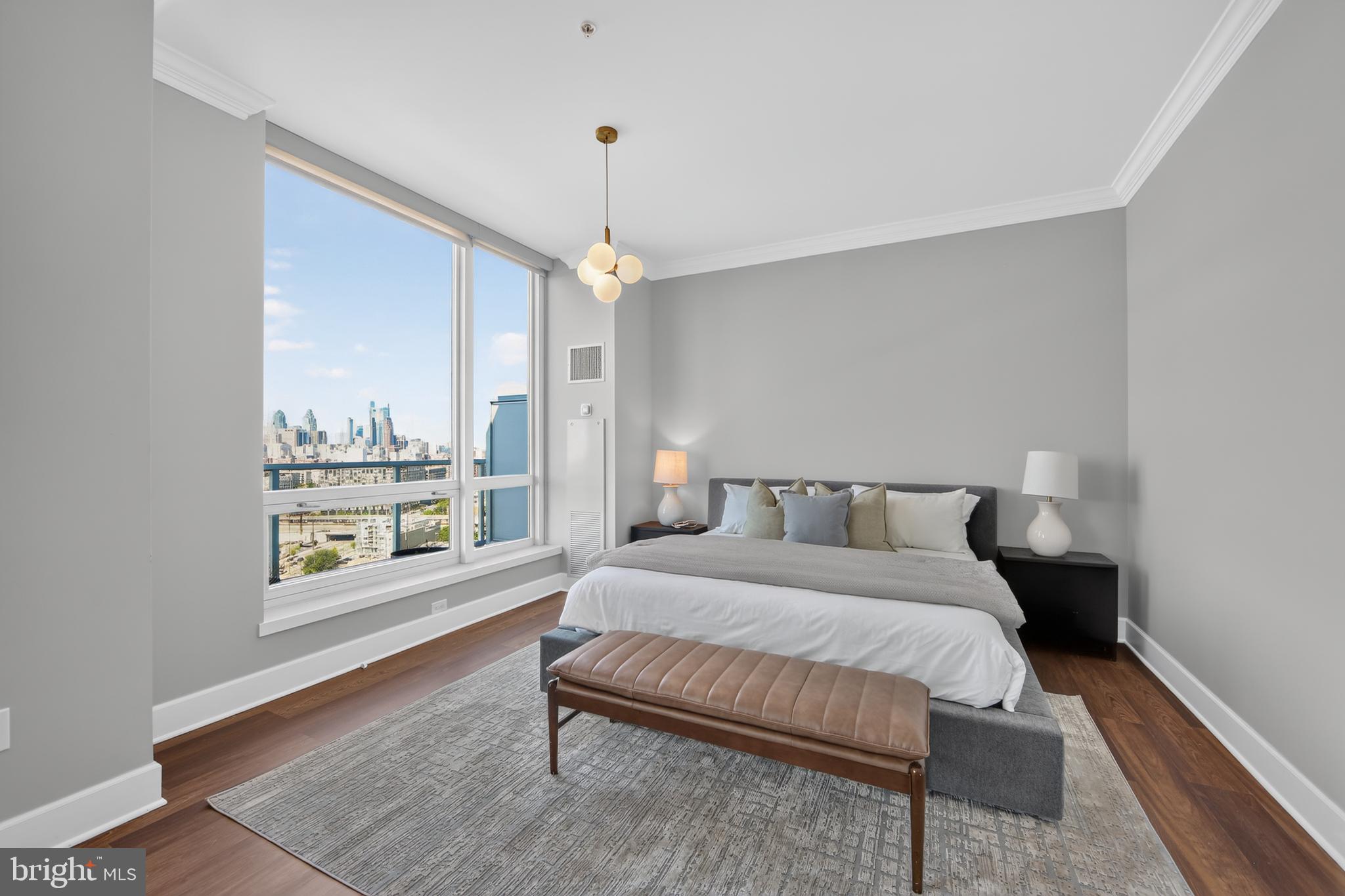 WATERFRONT SQUARE - Residential