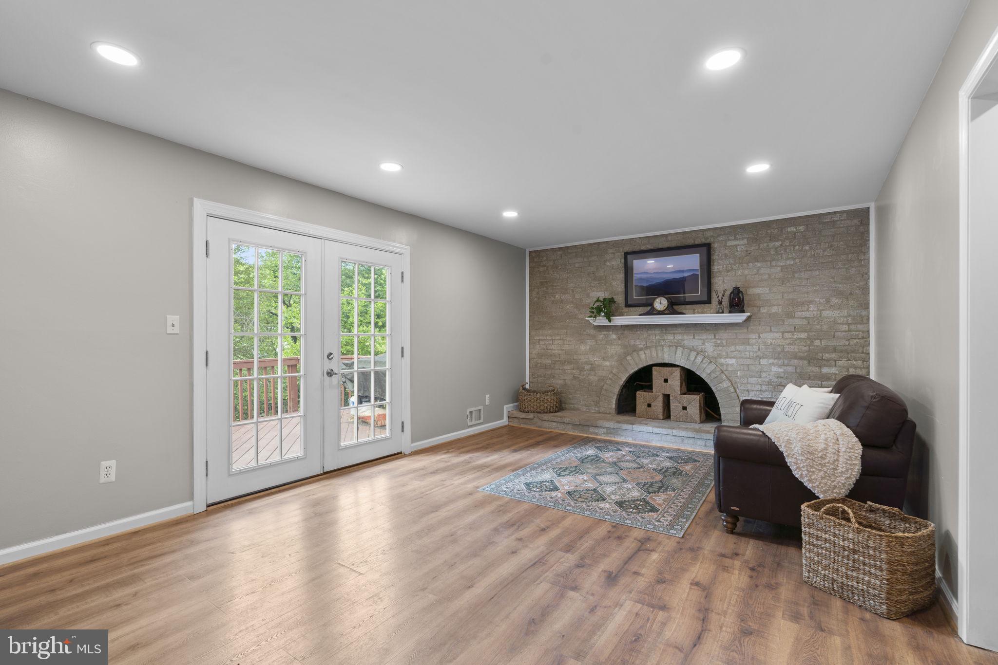 THUNDER HILL - Residential