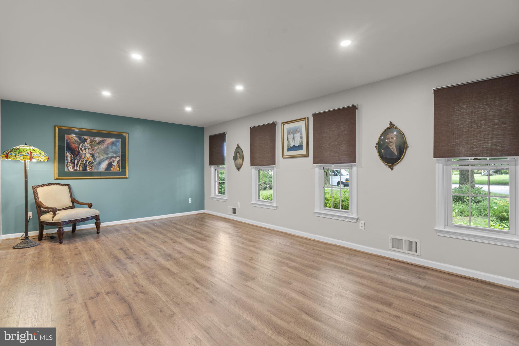 THUNDER HILL - Residential