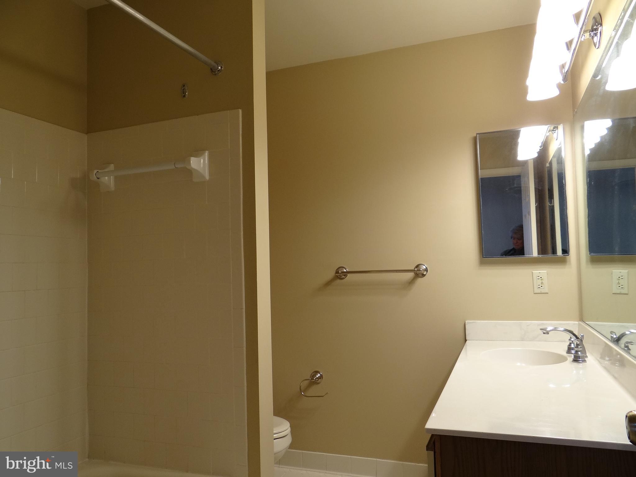LOVETON FARMS - Residential Lease