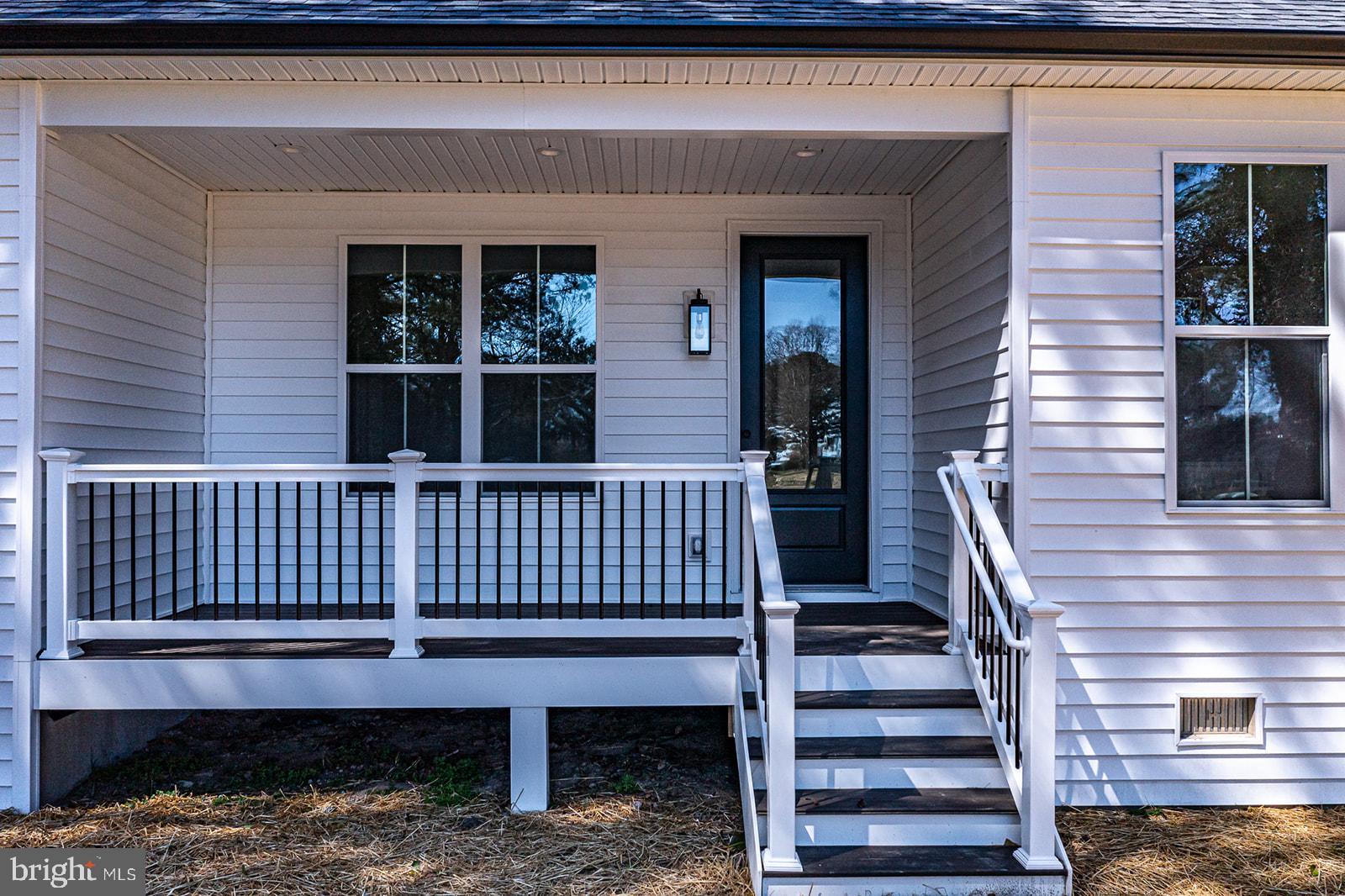 CHESAPEAKE HARBOR - Residential