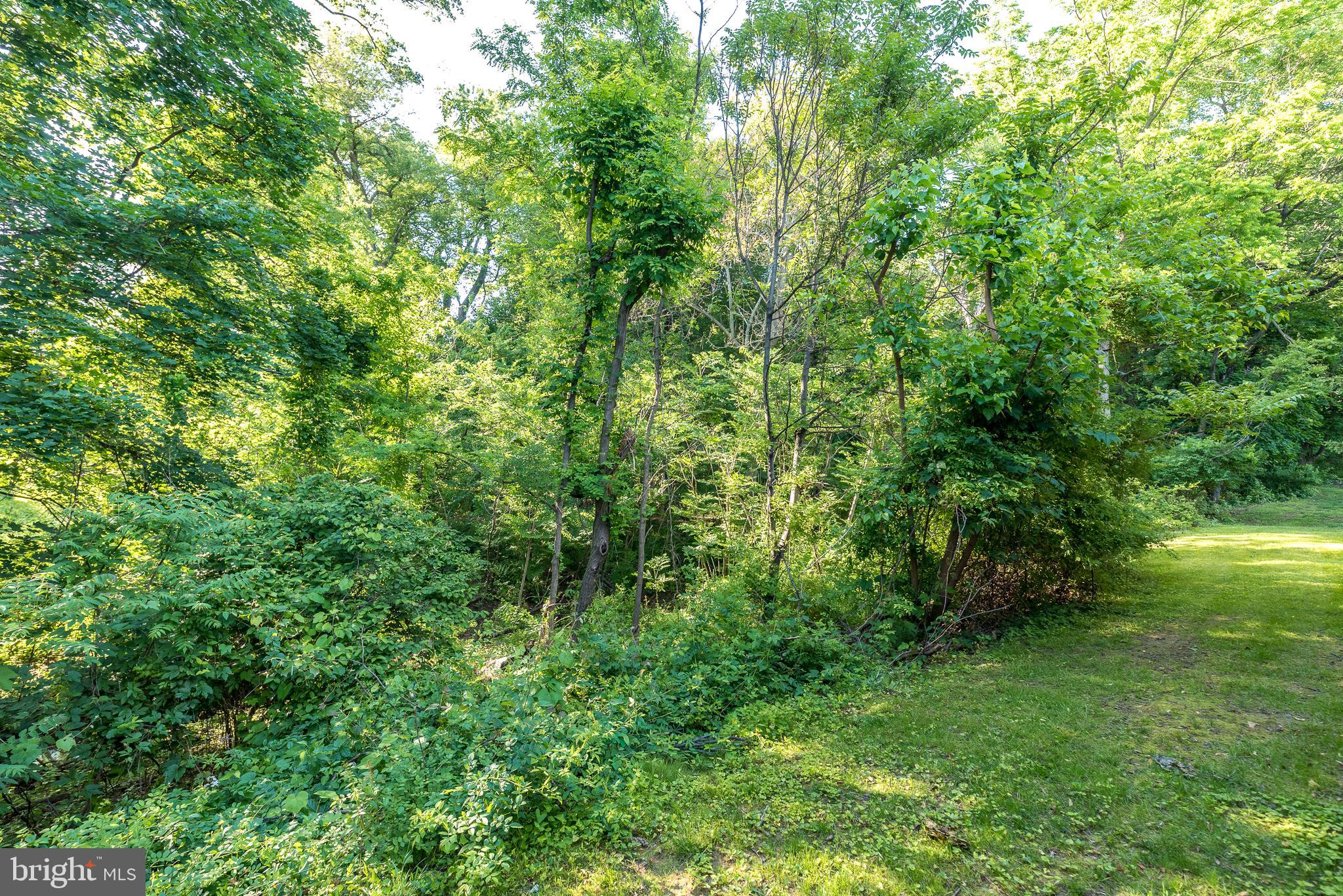 VALLEY GLEN - Residential
