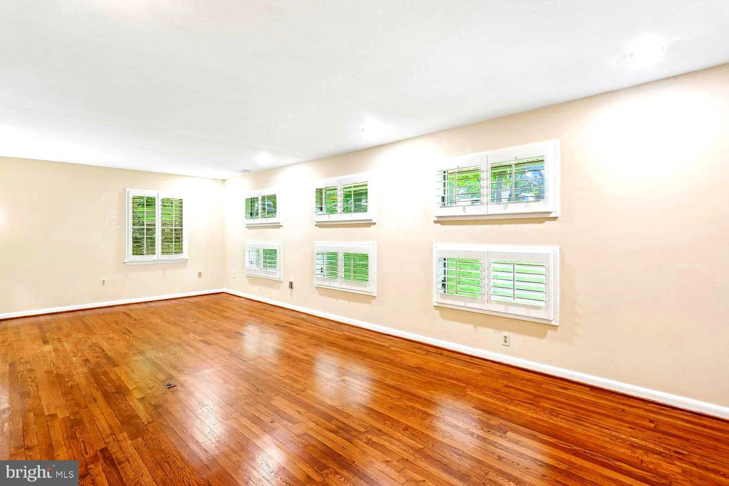 TWINBROOK - Residential