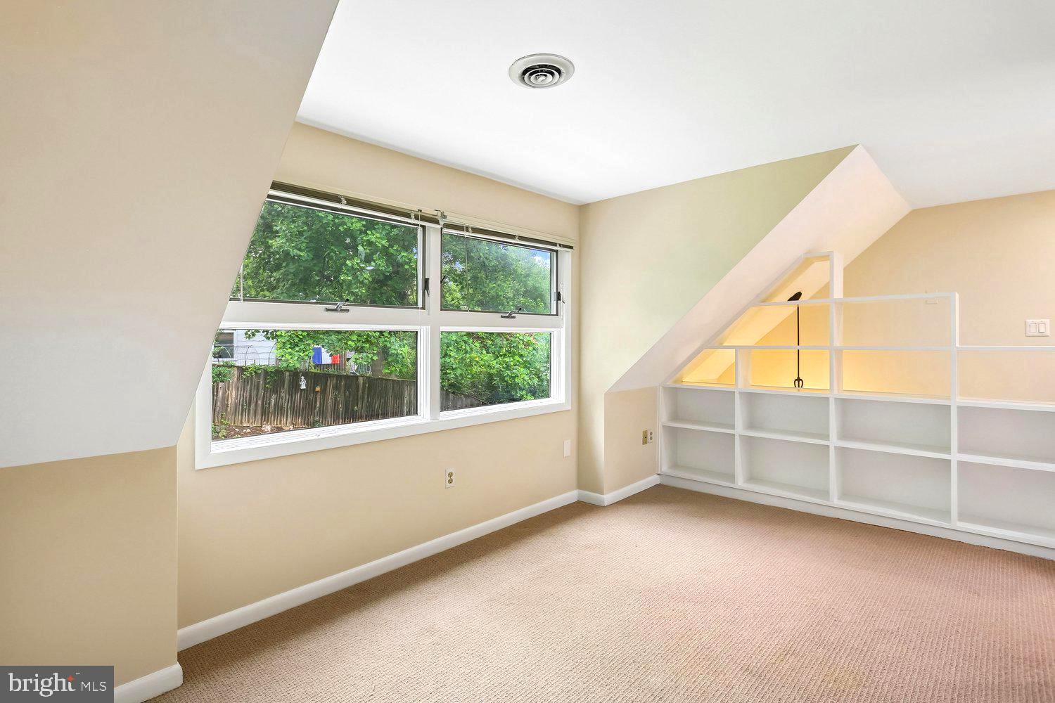 TWINBROOK - Residential