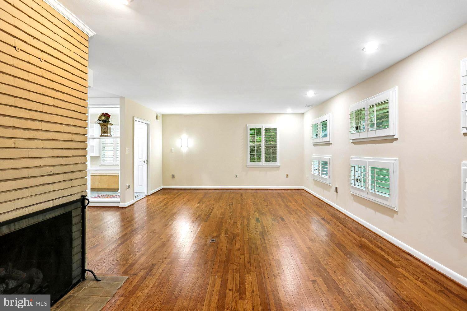 TWINBROOK - Residential