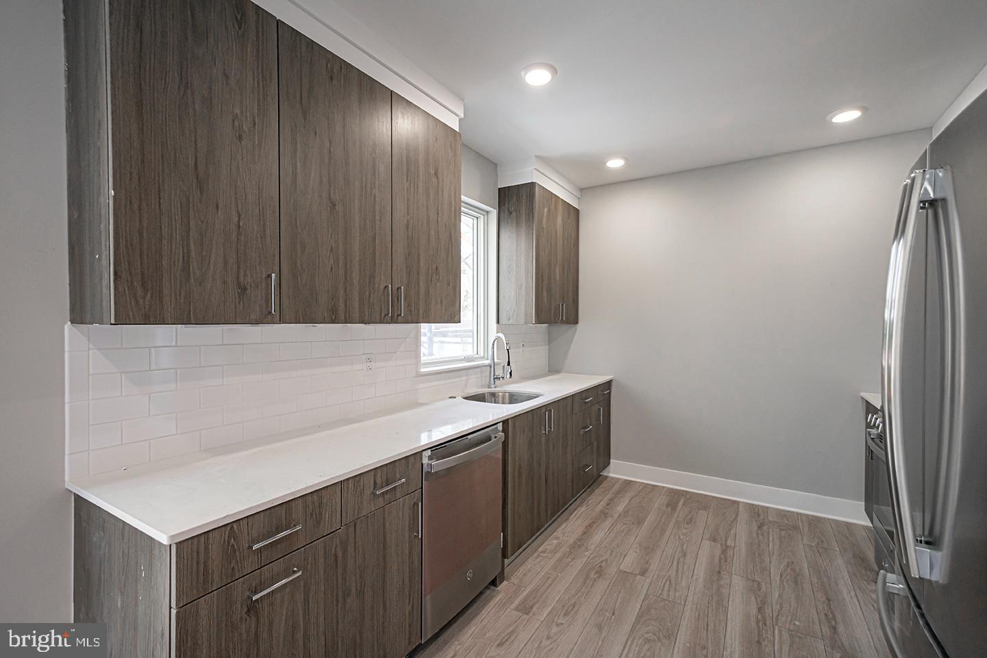 GRADUATE HOSPITAL - Residential Lease